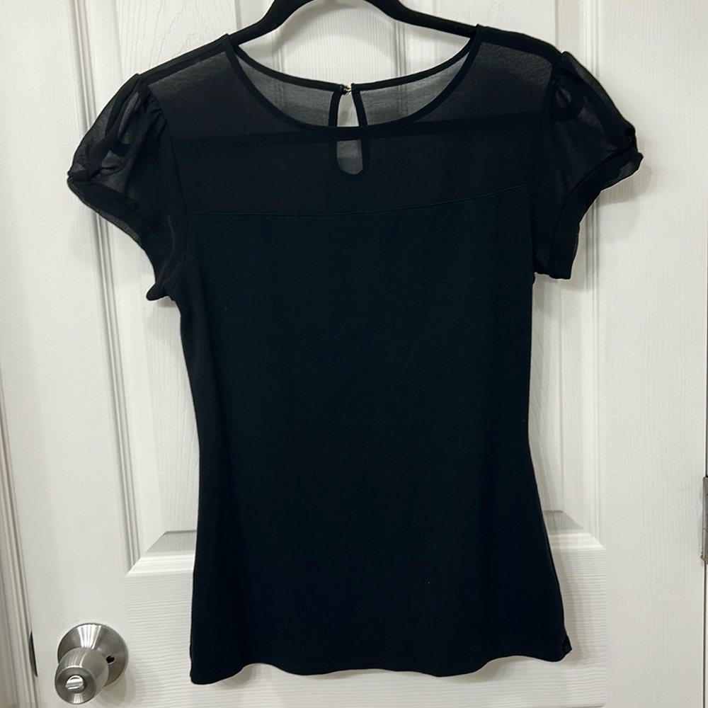Express Top/ Size:S / Black top with Mesh shoulders.